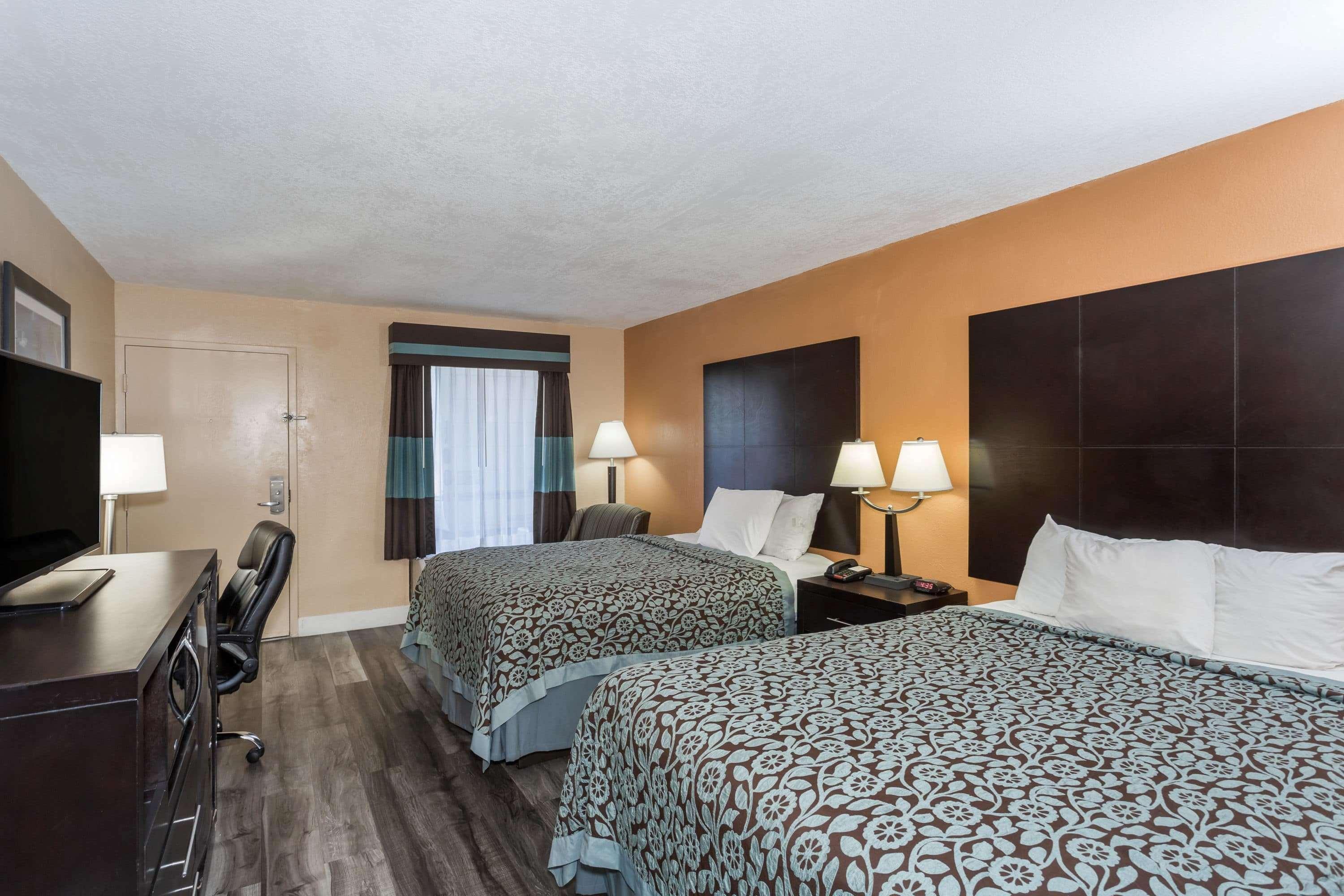 Days Inn By Wyndham Sarasota Bay Exteriér fotografie