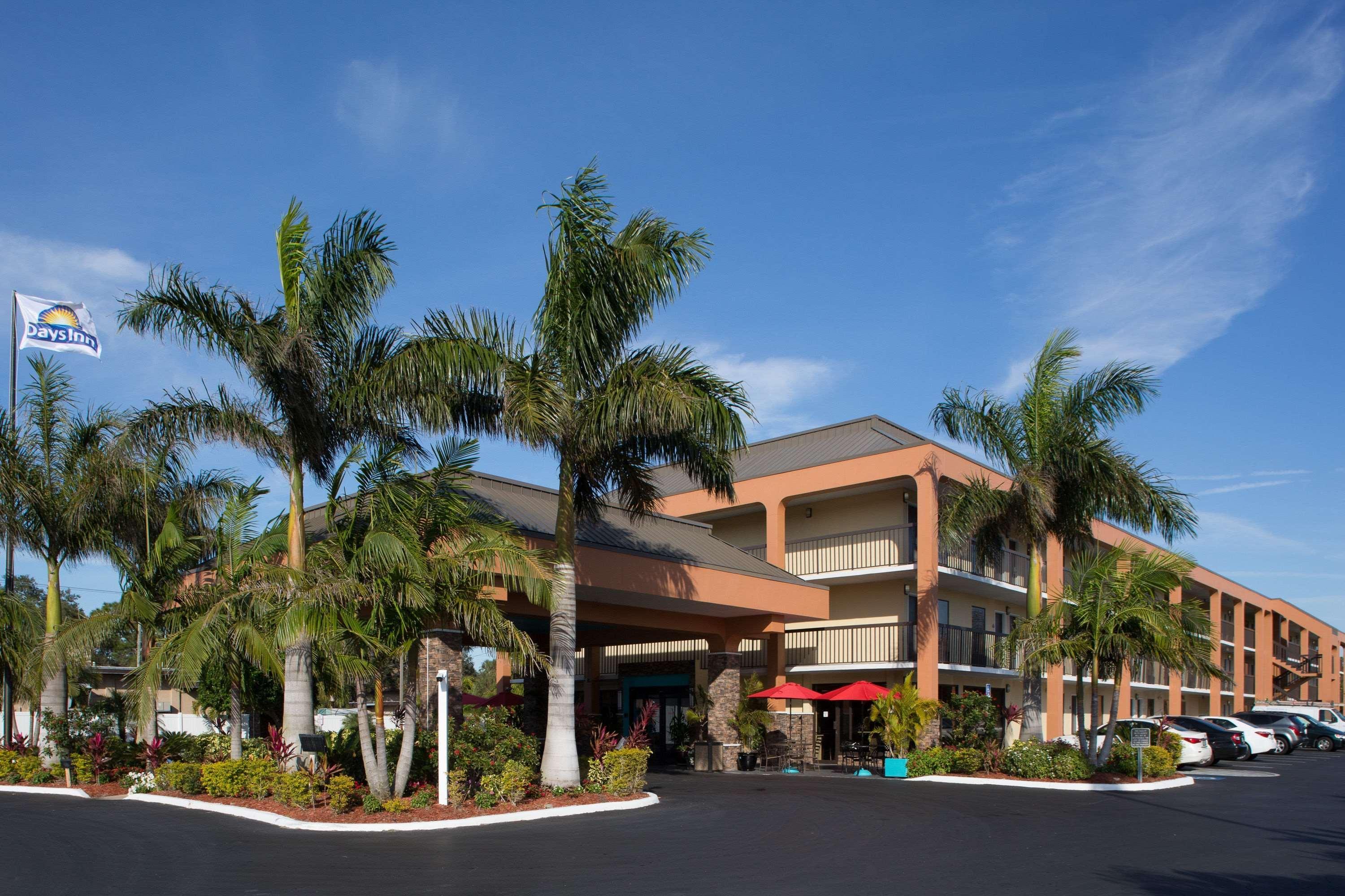 Days Inn By Wyndham Sarasota Bay Exteriér fotografie