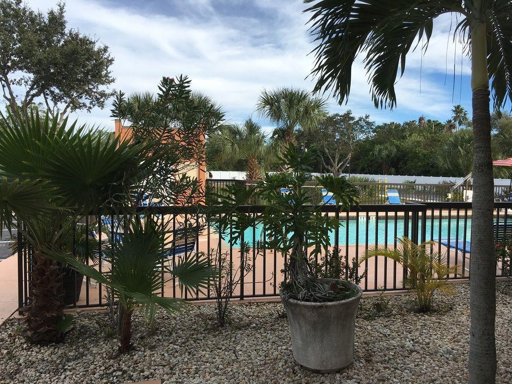 Days Inn By Wyndham Sarasota Bay Exteriér fotografie
