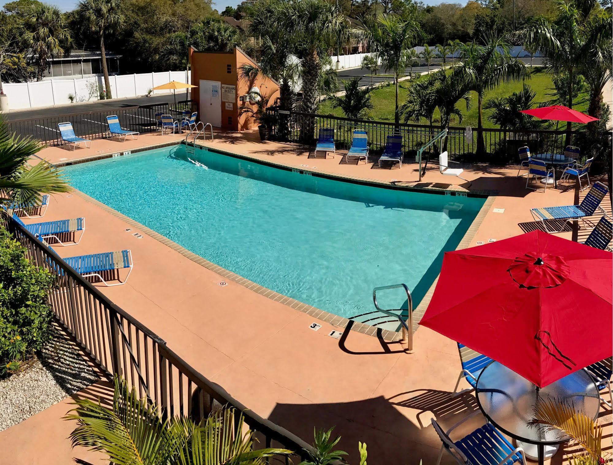Days Inn By Wyndham Sarasota Bay Exteriér fotografie