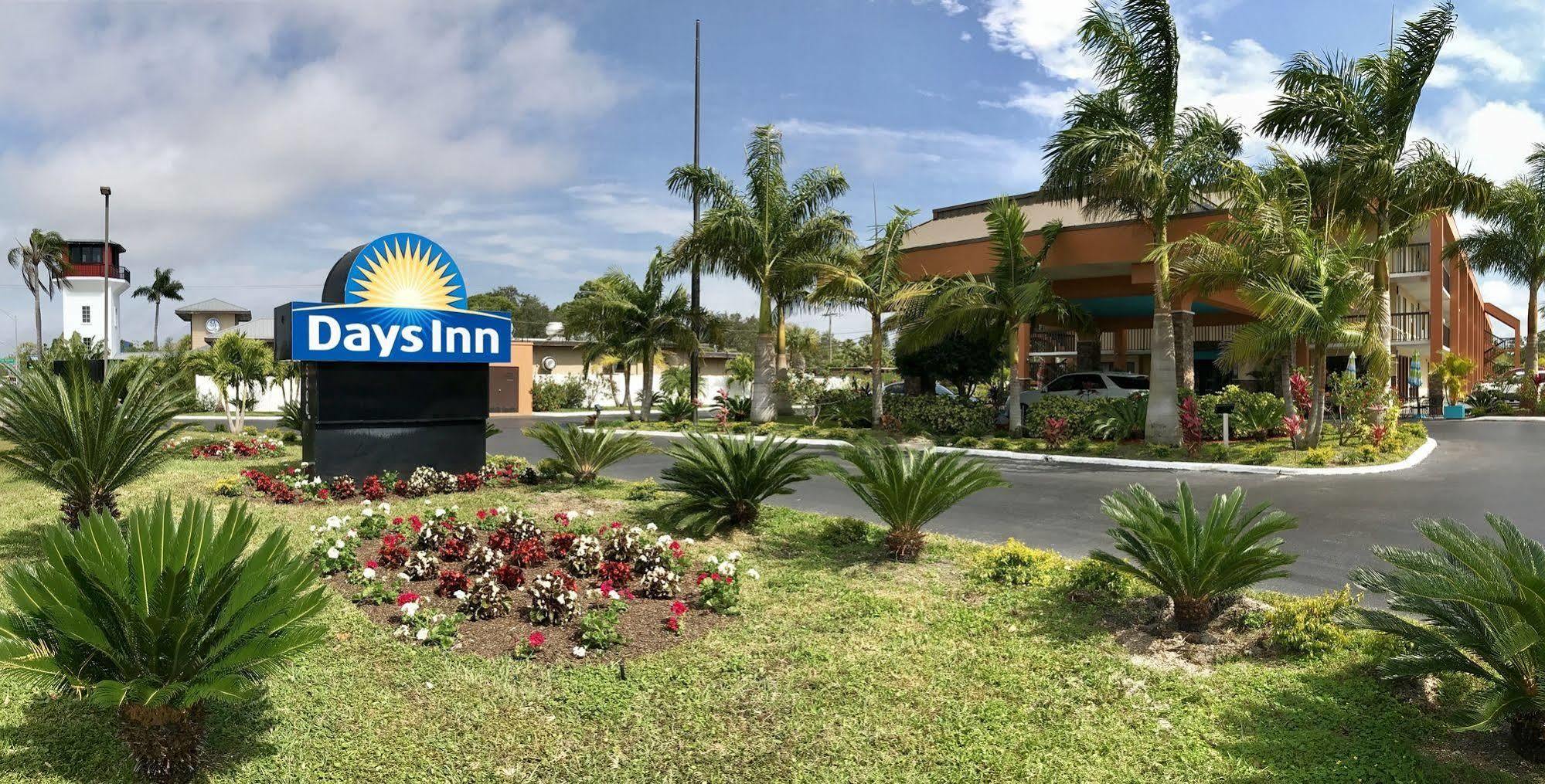 Days Inn By Wyndham Sarasota Bay Exteriér fotografie