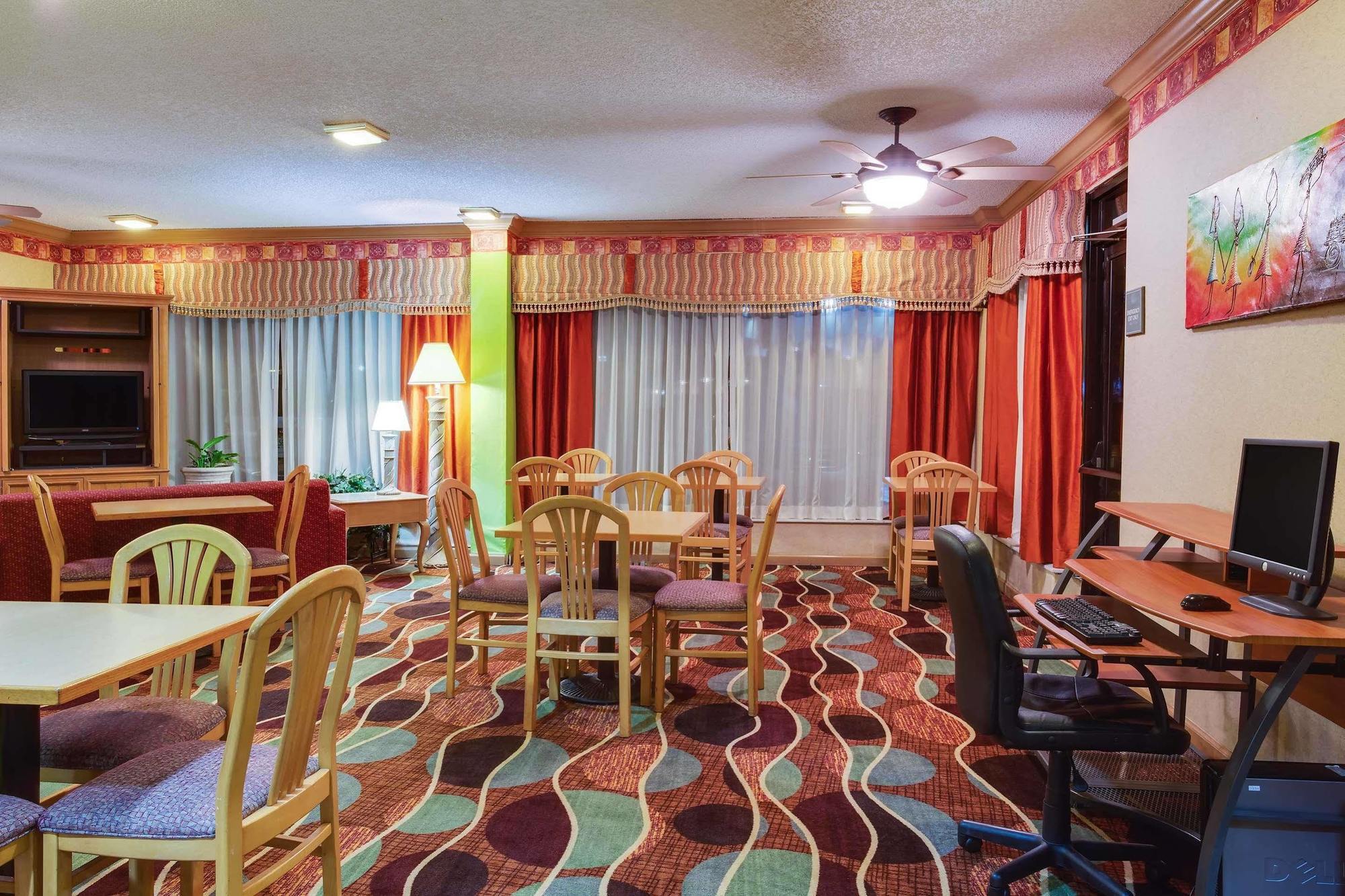 Days Inn By Wyndham Sarasota Bay Exteriér fotografie